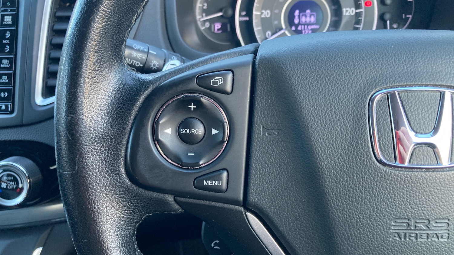 Used Honda CR-V 2017 for sale - 76879224: Photo 14