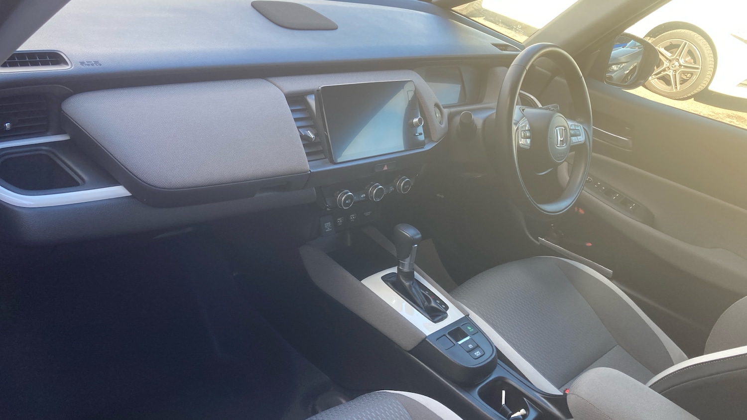 Used Honda Jazz 2023 for sale - 78063189: Photo 2