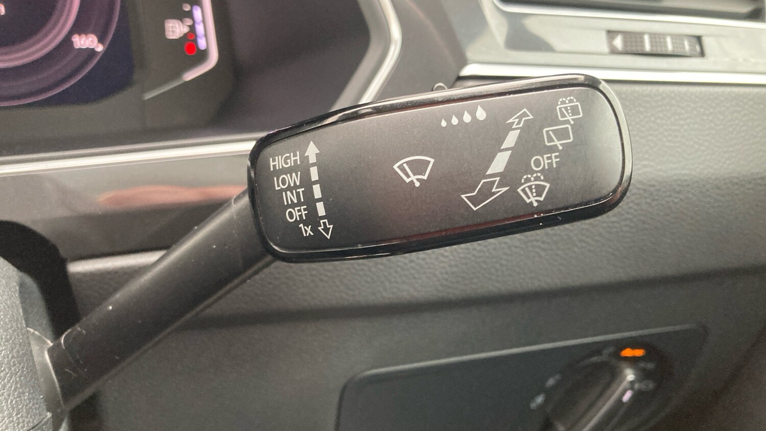 Used Volkswagen Tiguan 2019 for sale - 76461741: Photo 16