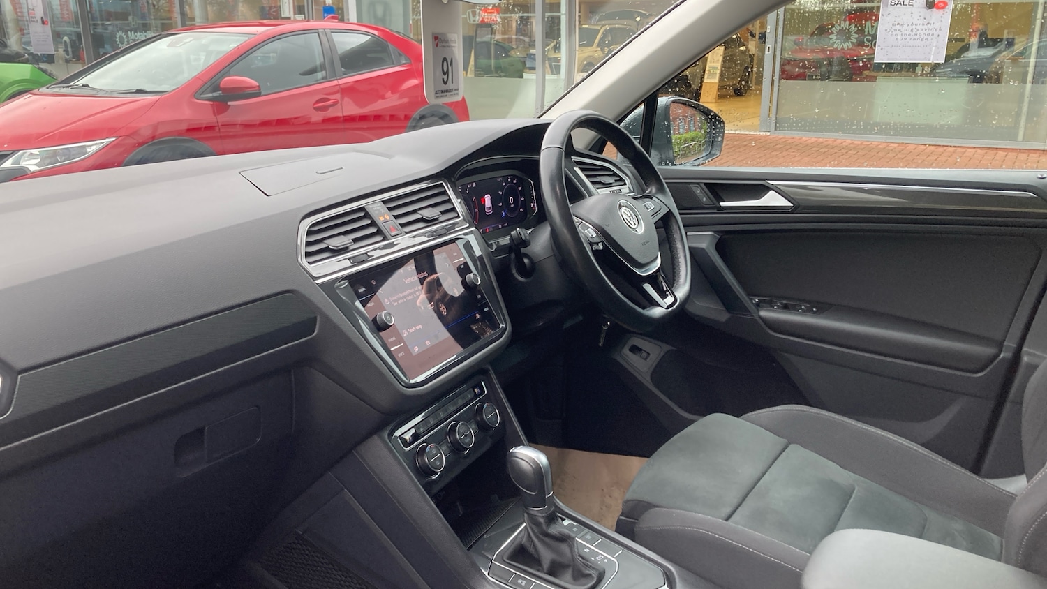 Used Volkswagen Tiguan 2019 for sale - 76461741: Photo 2