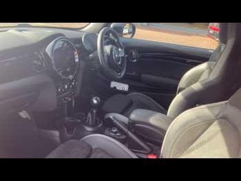 Used MINI Hatch 2022 for sale - 74491378: Photo