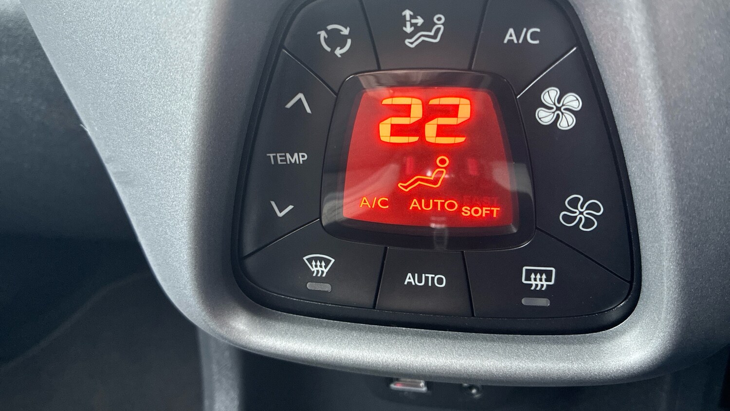 Used Toyota AYGO 2020 for sale - 77363945: Photo 21