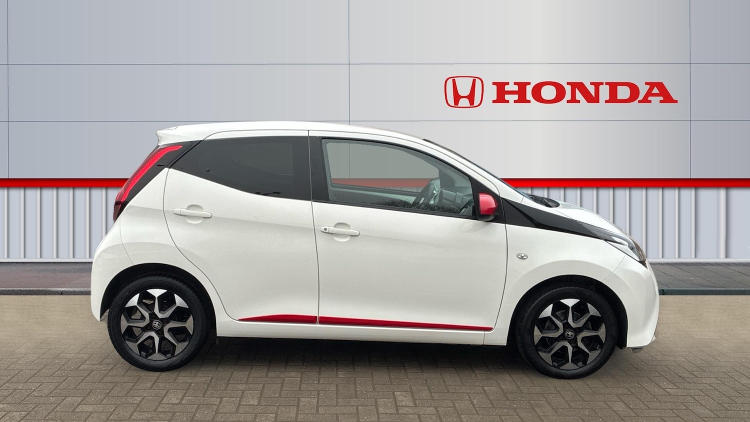 Used Toyota AYGO 2020 for sale - 77363945: Photo 5