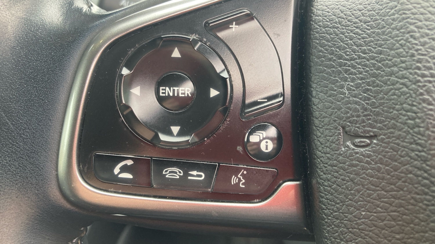 Used Honda CR-V 2023 for sale - 76490336: Photo 17