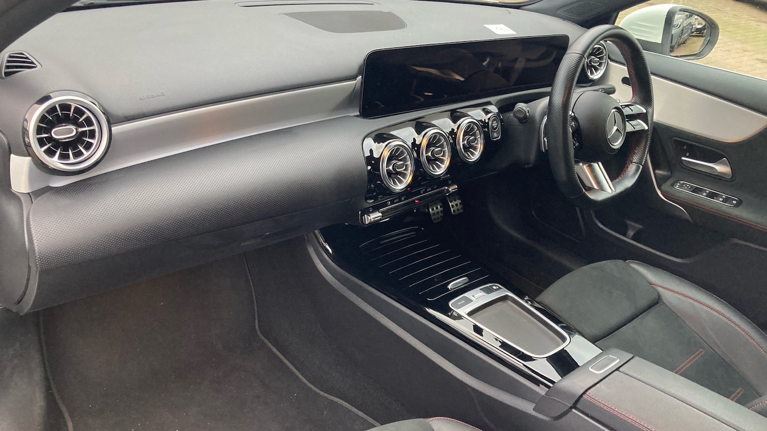 Used Mercedes-Benz A-Class 2023 for sale - 77975368: Photo 2