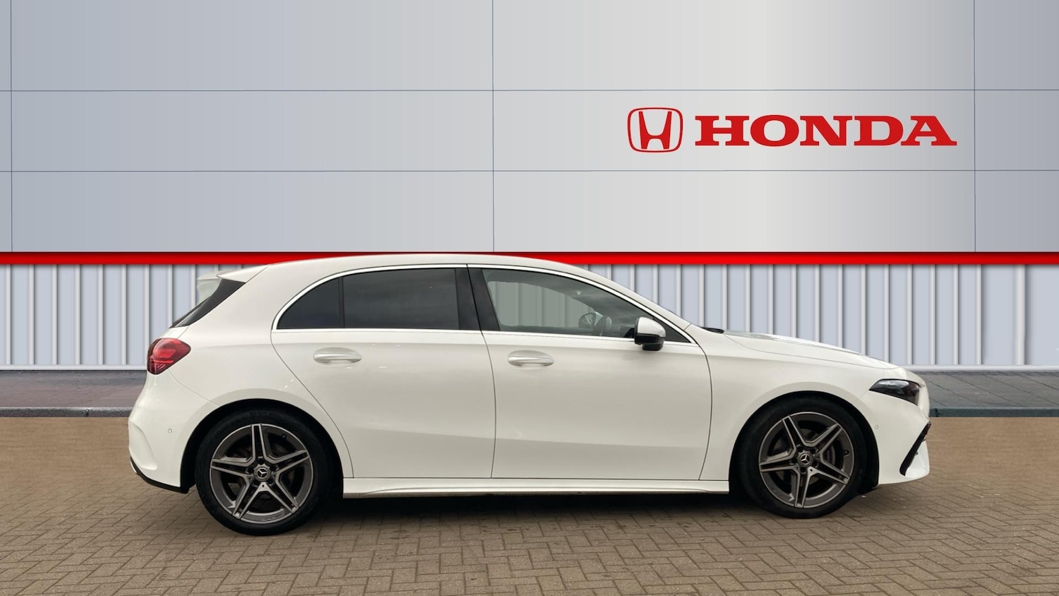 Used Mercedes-Benz A-Class 2023 for sale - 77975368: Photo 5