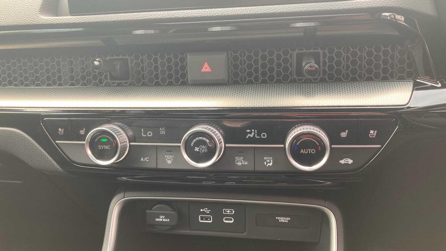 2025 Honda CR-V 2.0 ePHEV Advance Tech 5dr eCVT Estate Estate Hybrid Automatic - Picture 19 of 24