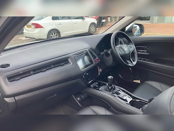 Used Honda HR-V 2018 for sale - 78681180: Photo