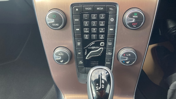 Used Volvo V40 2016 for sale - 76018027: Photo 14