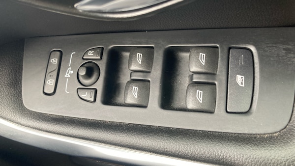 Used Volvo V40 2016 for sale - 76018027: Photo 15