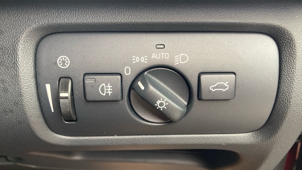 Used Volvo V40 2016 for sale - 76018027: Photo 16