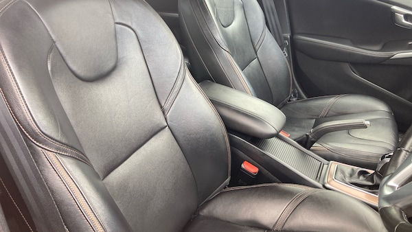 Used Volvo V40 2016 for sale - 76018027: Photo 29