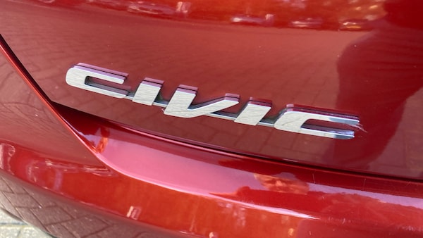 Used Honda Civic 2017 for sale - 76220710: Photo 32
