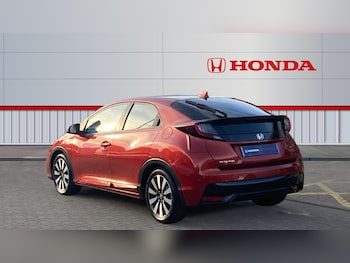Used Honda Civic 2017 for sale - 76220710: Photo 3