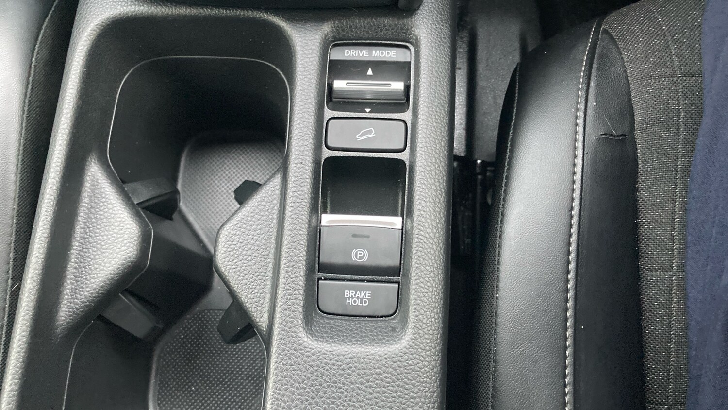 Used Honda HR-V 2023 for sale - 77902903: Photo 20