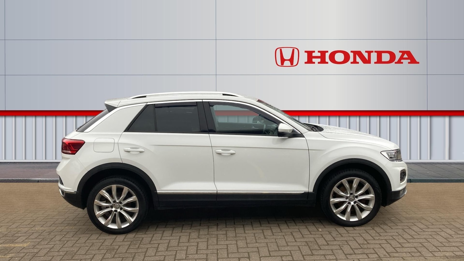 Used Volkswagen T-Roc 2018 for sale - 77033322: Photo 5