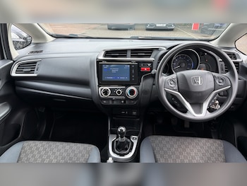 Used Honda Jazz 2016 for sale - 79357385: Photo