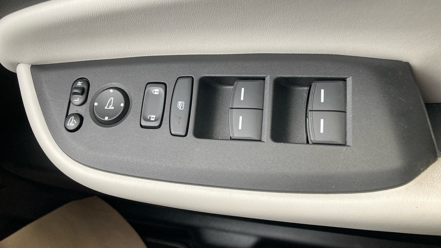 Used Honda Jazz 2020 for sale - 76407330: Photo 23