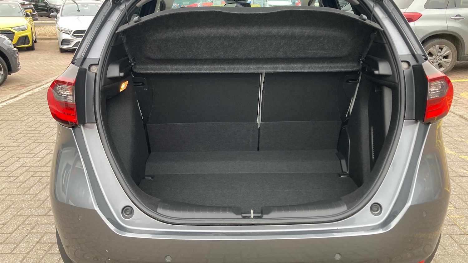 Used Honda Jazz 2020 for sale - 76407330: Photo 38