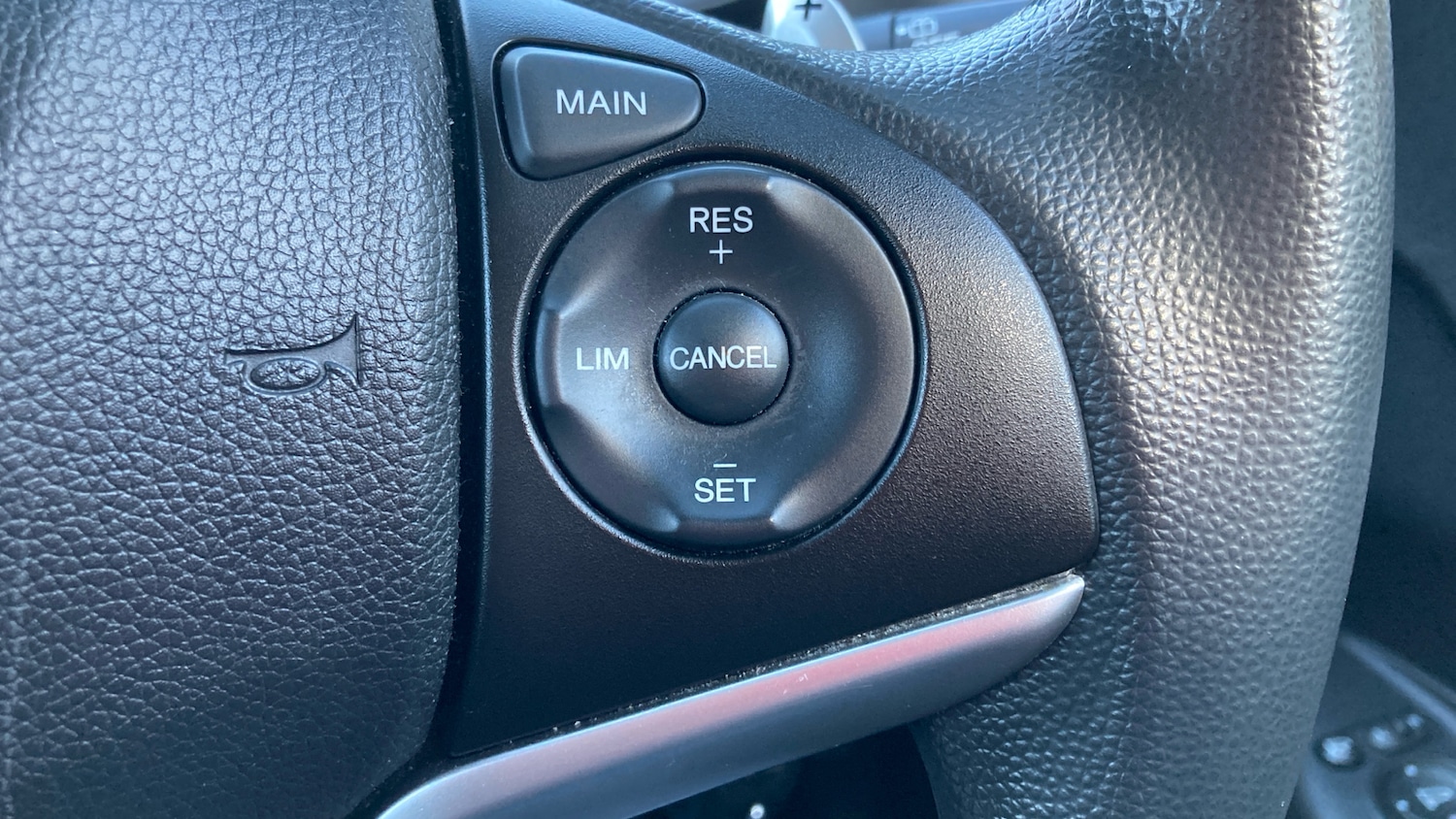 Used Honda Jazz 2018 for sale - 76490338: Photo 18