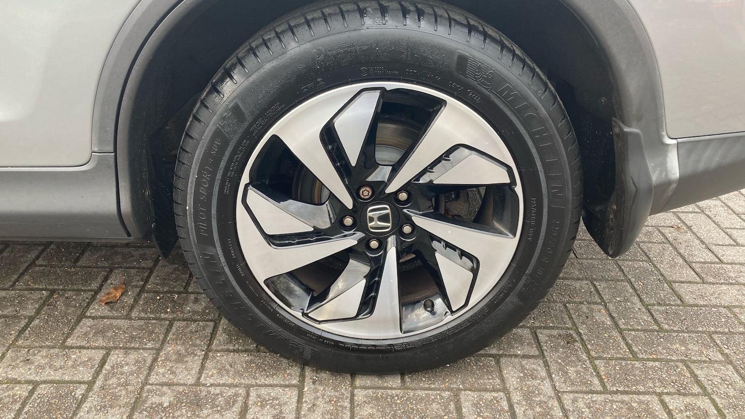 Used Honda CR-V 2017 for sale - 76490341: Photo 16