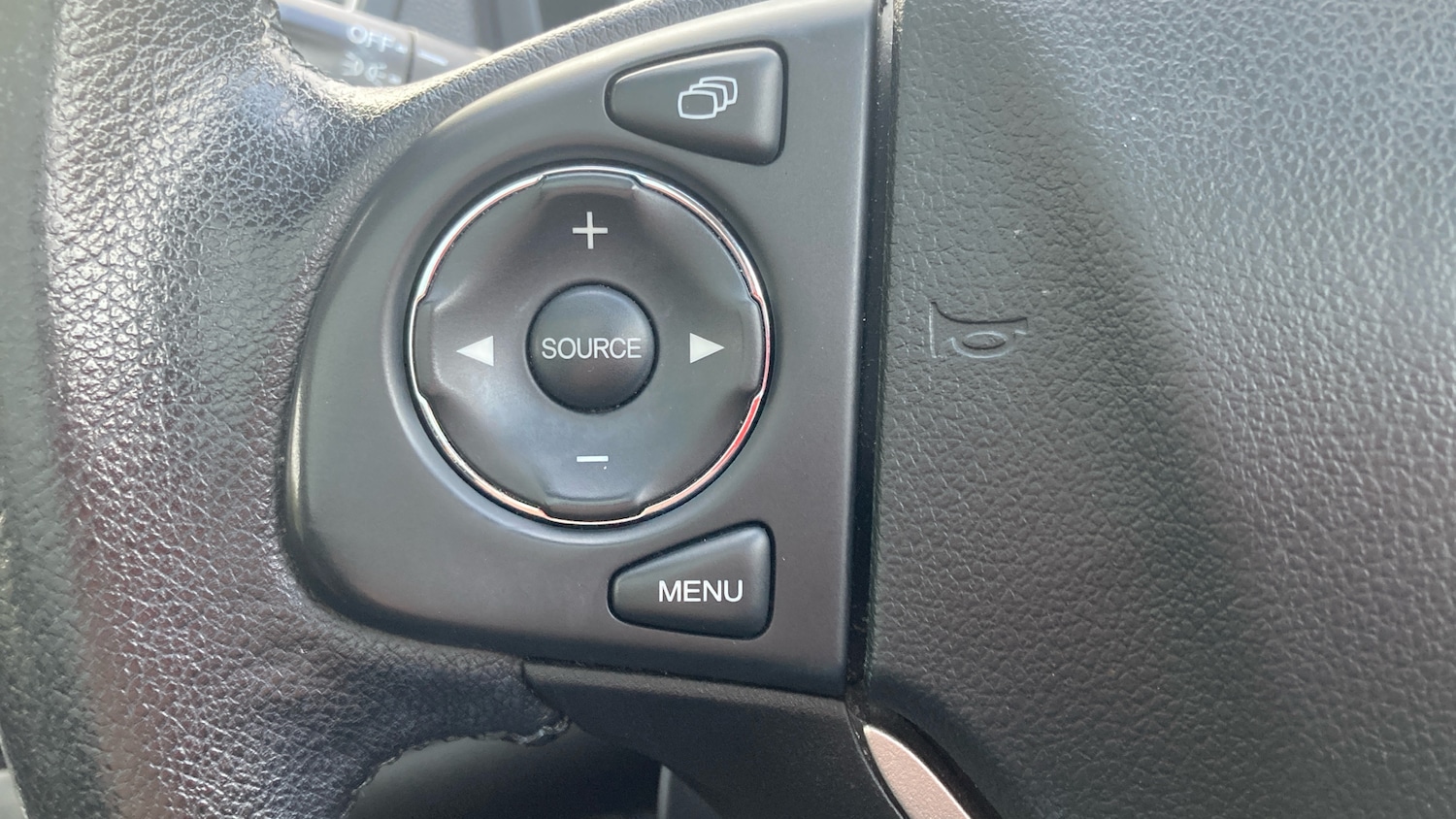 Used Honda CR-V 2017 for sale - 76490341: Photo 24