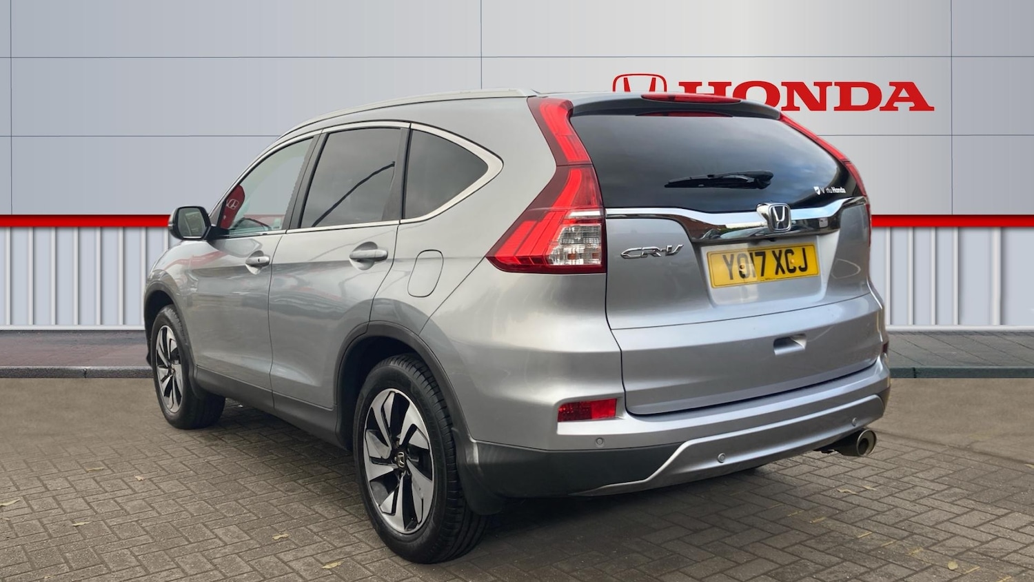 Used Honda CR-V 2017 for sale - 76490341: Photo 3