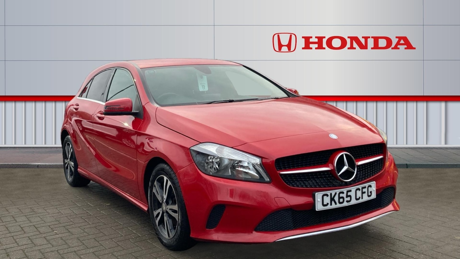 Used Mercedes-Benz A-Class 2015 for sale - 76777206: Photo 1