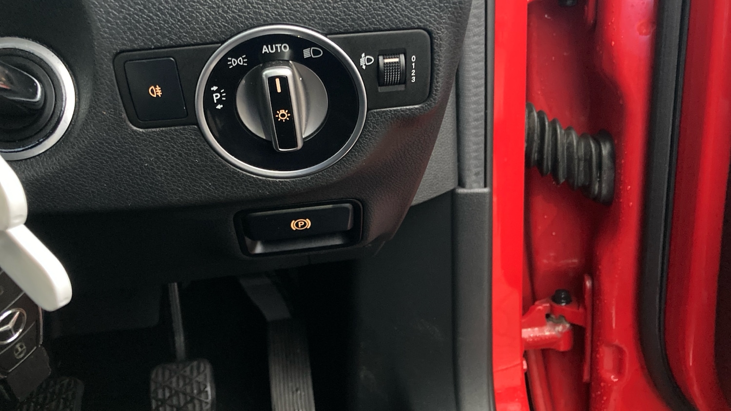 Used Mercedes-Benz A-Class 2015 for sale - 76777206: Photo 18