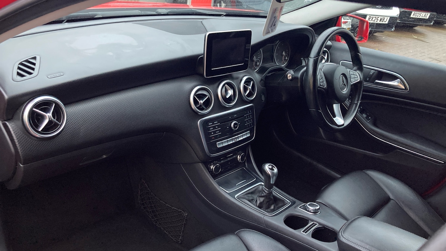 Used Mercedes-Benz A-Class 2015 for sale - 76777206: Photo 2