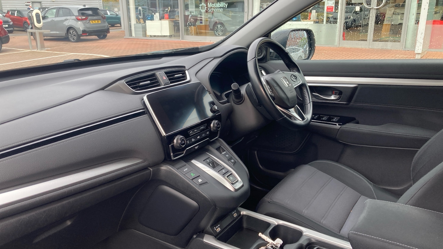 Used Honda CR-V 2023 for sale - 76133979: Photo 2