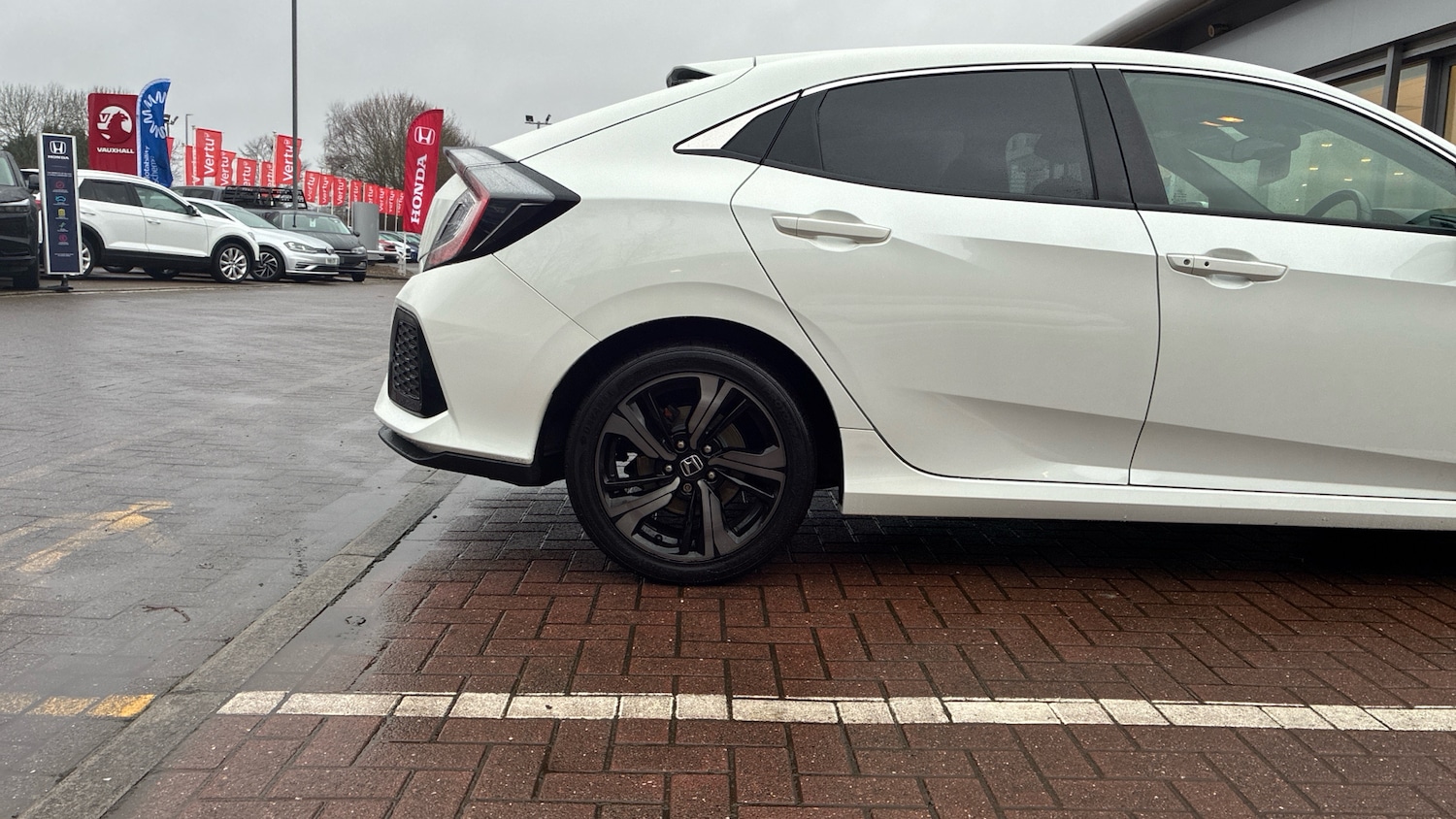 Used Honda Civic 2020 for sale - 76877825: Photo 9