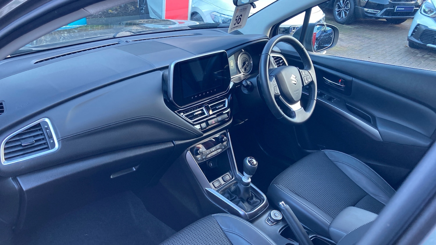 Used Suzuki SX4 S-Cross 2023 for sale - 76891607: Photo 2