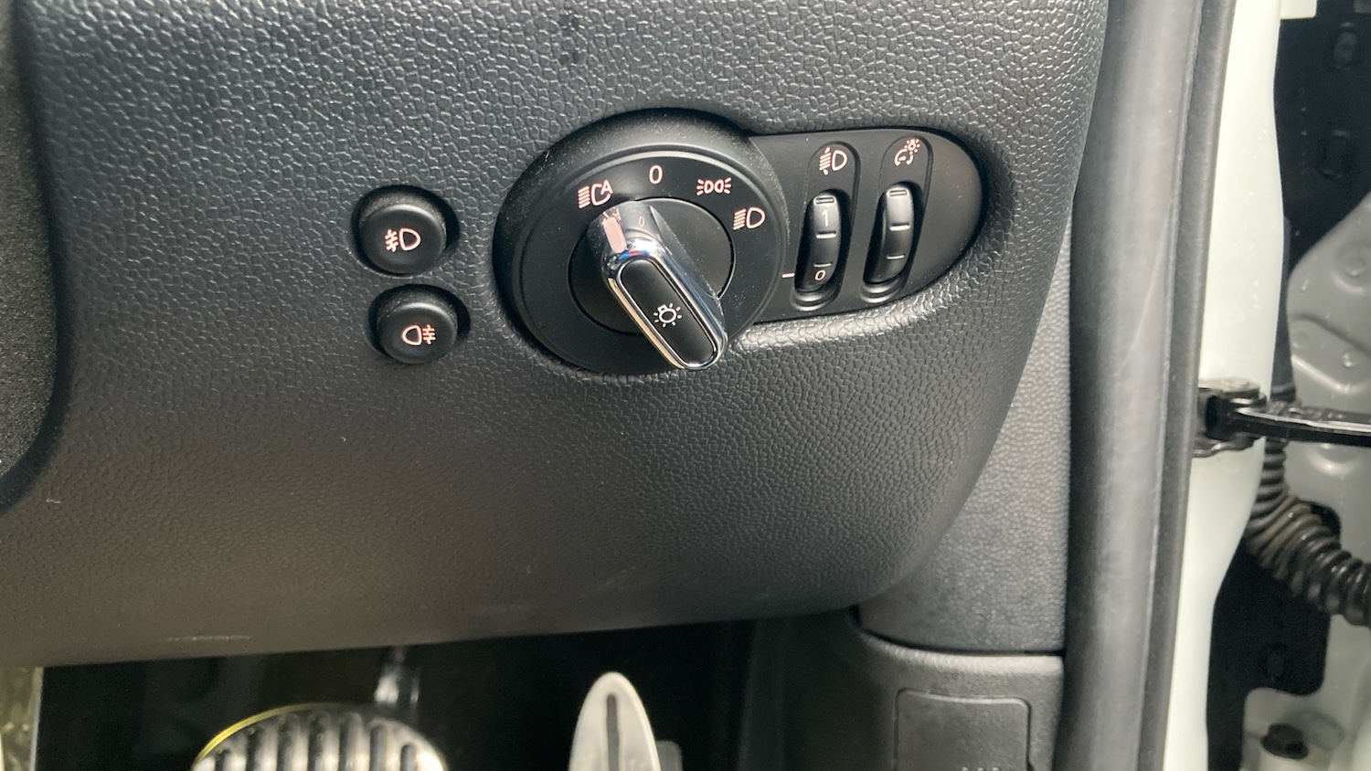 Used MINI Convertible 2020 for sale - 76762349: Photo 18