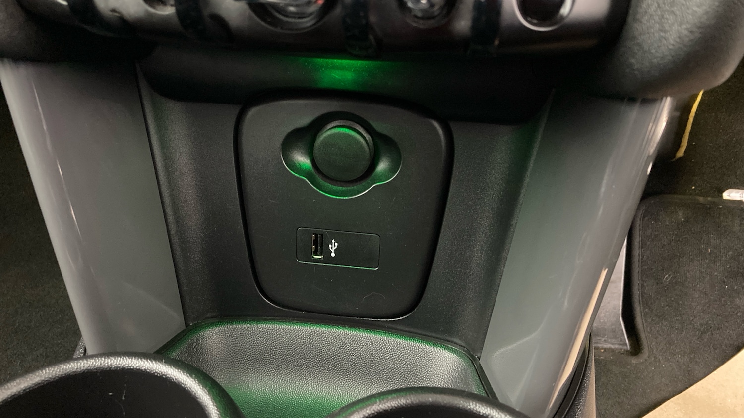 Used MINI Convertible 2020 for sale - 76762349: Photo 22