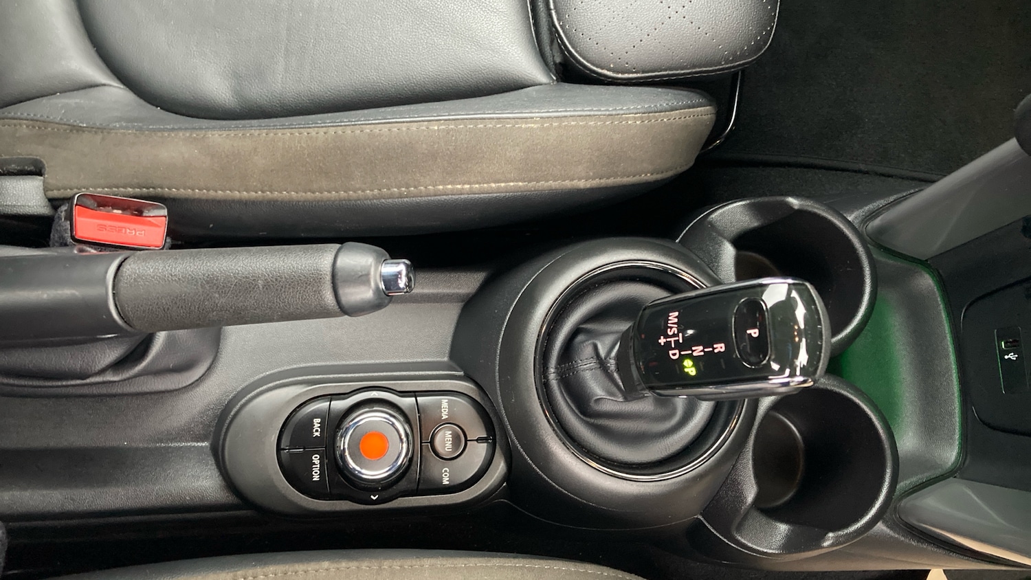 Used MINI Convertible 2020 for sale - 76762349: Photo 23