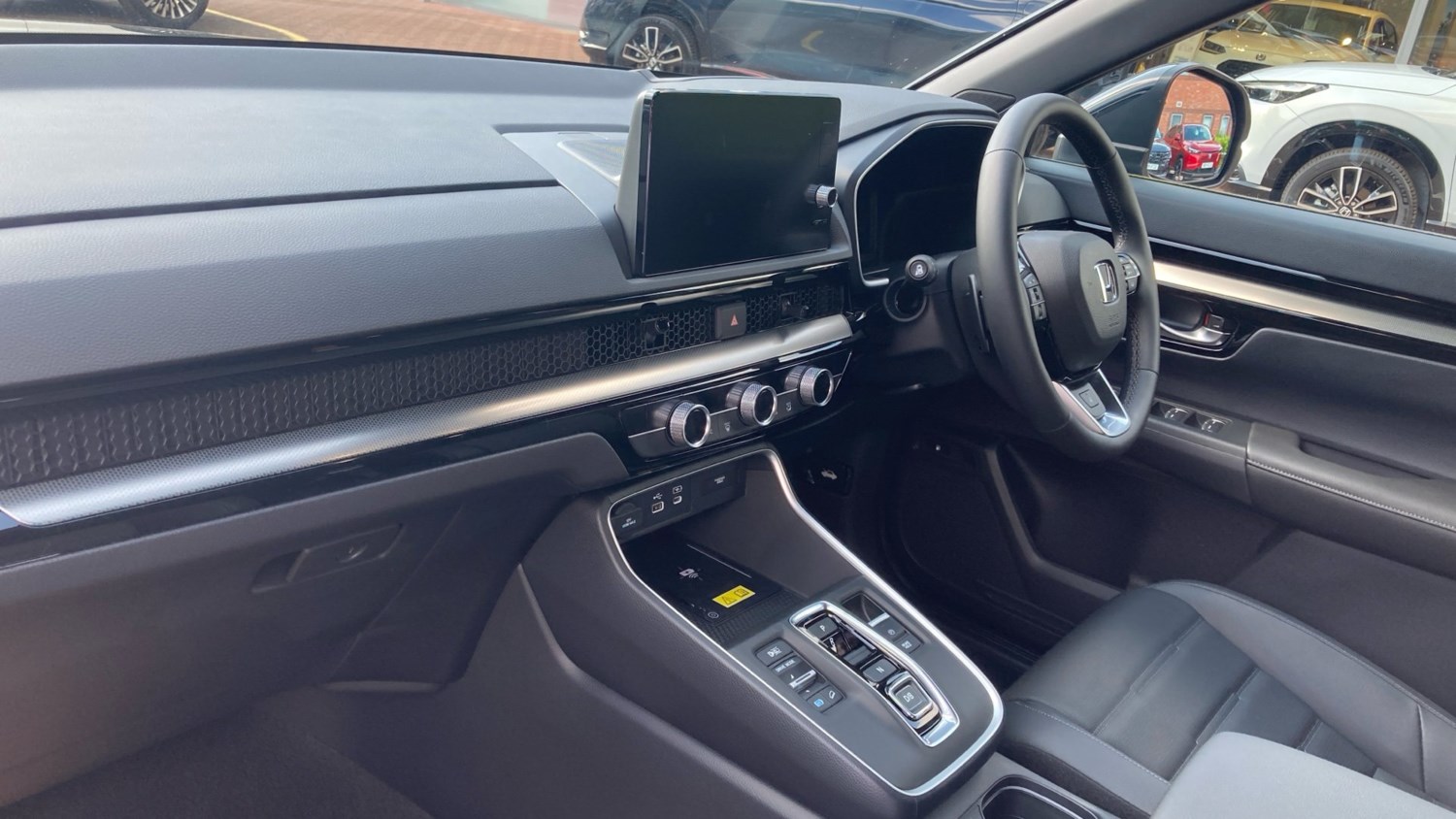 2025 Honda CR-V 2.0 ePHEV Advance Tech 5dr eCVT Estate Estate Hybrid Automatic - Picture 2 of 24