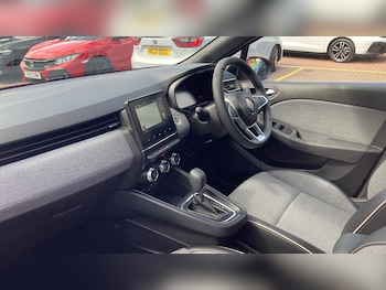 Used Renault Clio 2024 for sale - 79274653: Photo