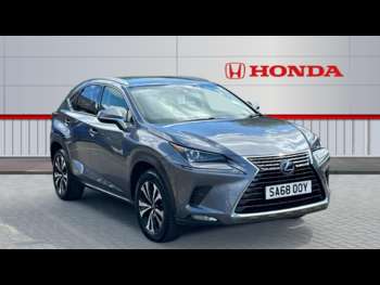 2018 (68) - 300h 2.5 Luxury 5dr CVT [Premium Nav] Hybrid Estate