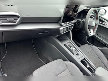 Used SEAT Leon 2026 for sale - 77415433: Photo