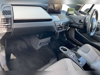 Used BMW i3 2022 for sale - 76231225: Photo