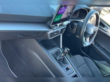 Used SEAT Leon 2024 for sale - 76678011: Photo