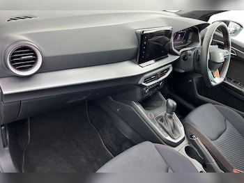 Used SEAT Arona 2024 for sale - 76677501: Photo