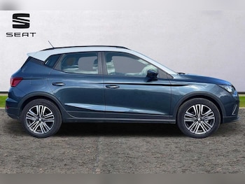 Used SEAT Arona 2024 for sale - 76677304: Photo