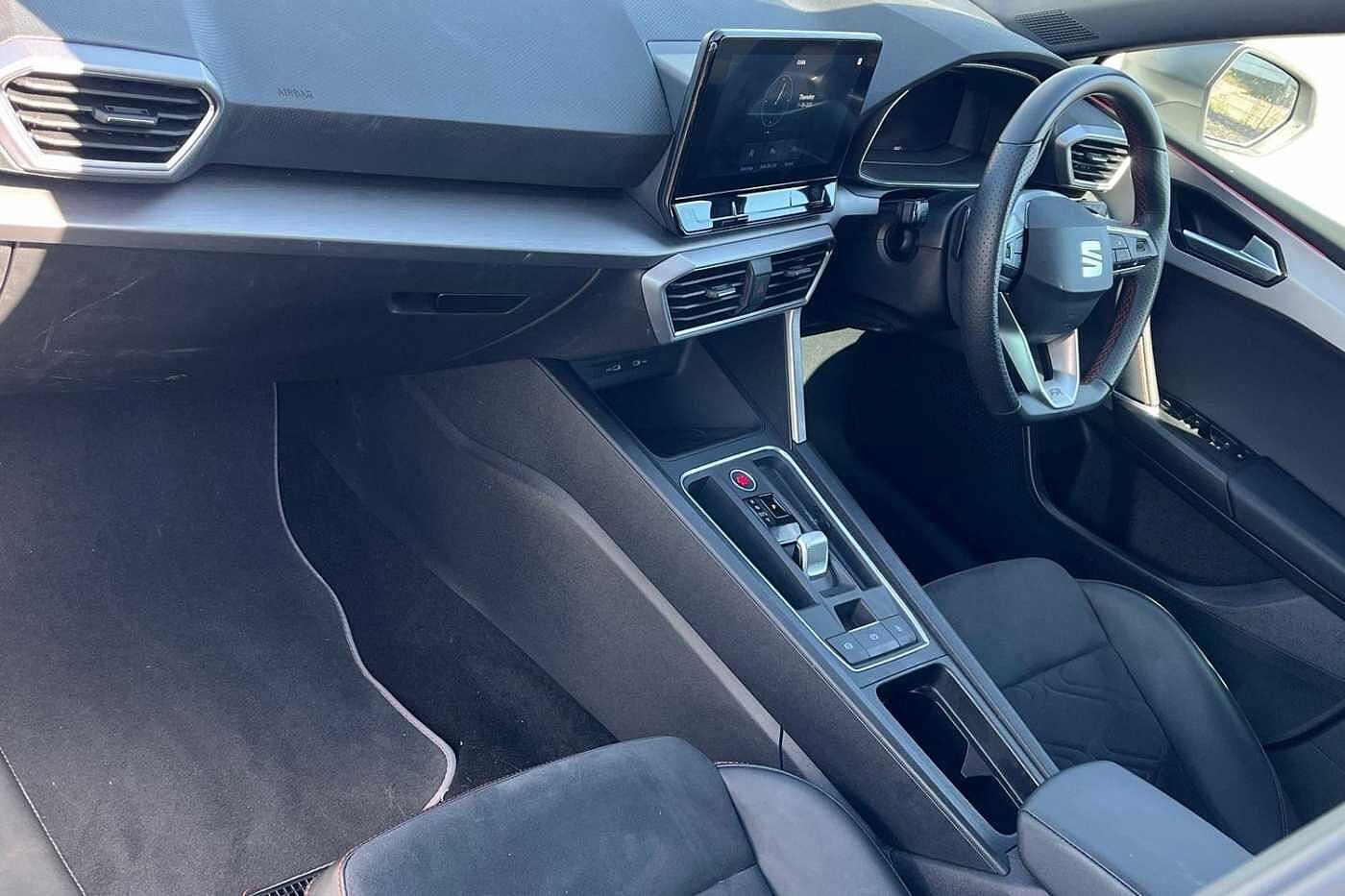 Used SEAT Leon 2024 for sale - 76678780: Photo 2