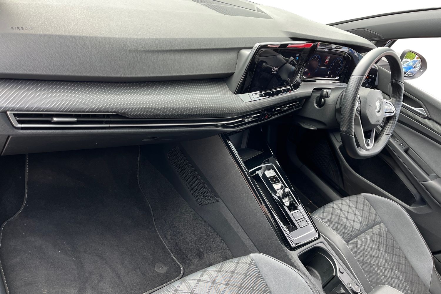 Used Volkswagen Golf 2023 for sale - 77552123: Photo 2