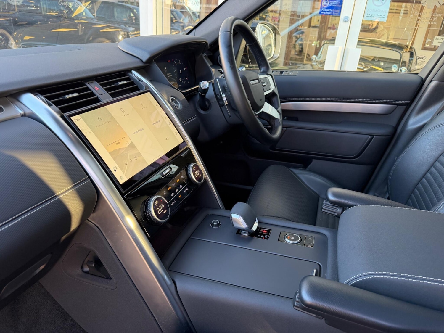 Used Land Rover Discovery 2021 for sale - 77015867: Photo 3