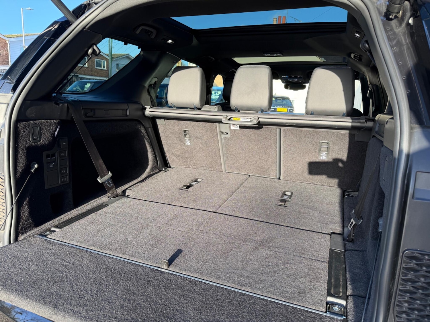 Used Land Rover Discovery 2021 for sale - 77015867: Photo 8