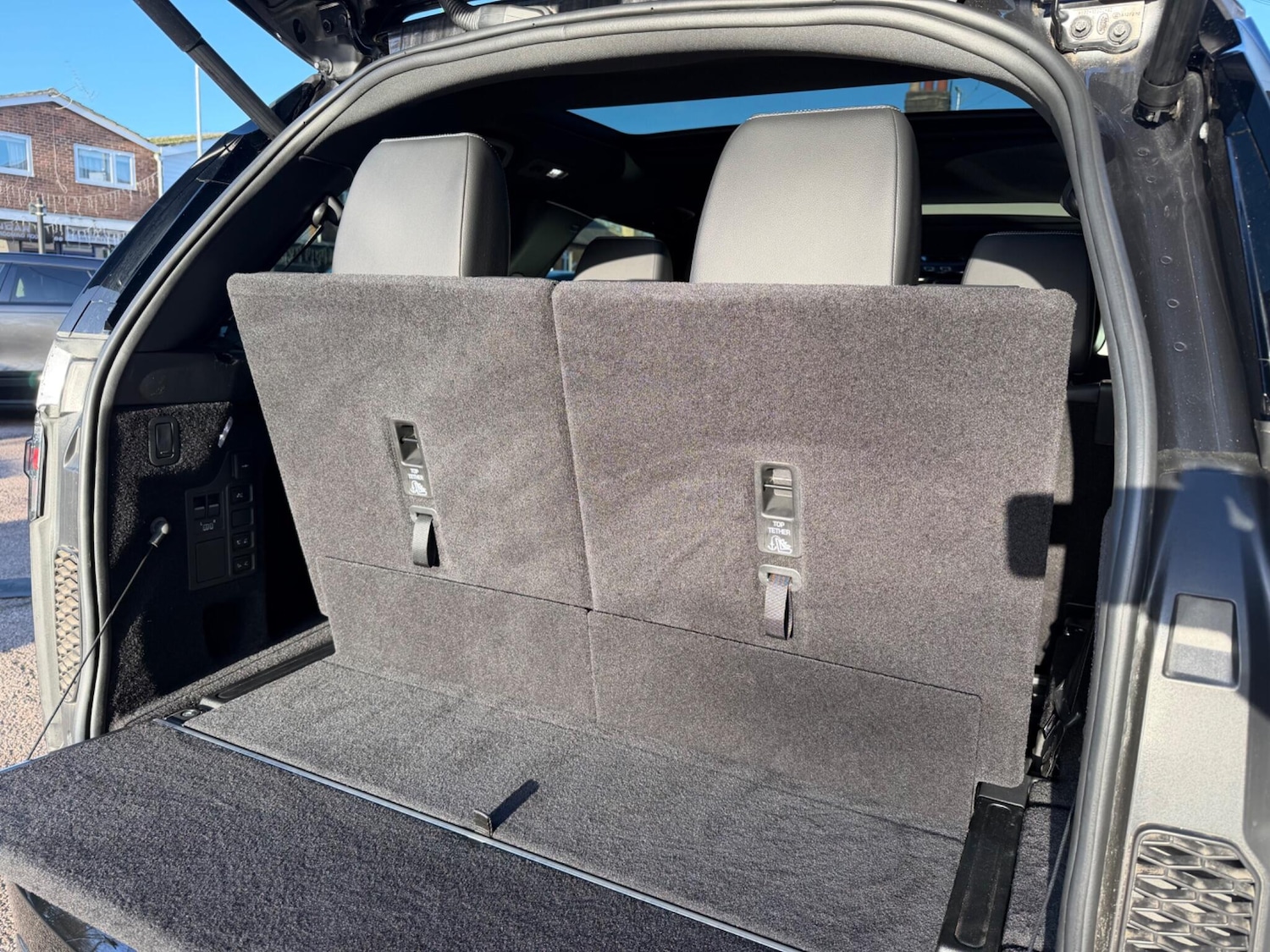 Used Land Rover Discovery 2021 for sale - 77015867: Photo 9