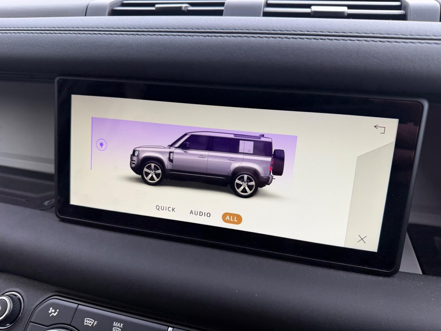 Used Land Rover Defender 110 2024 for sale - 76270292: Photo 22